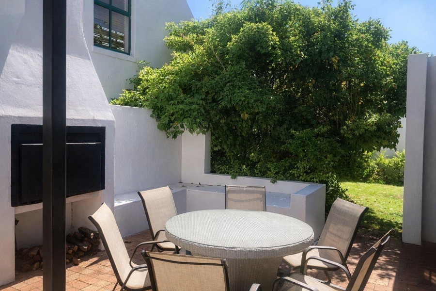 To Let 3 Bedroom Property for Rent in Big Bay Western Cape